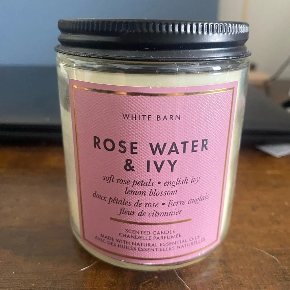 Bath and body works butterfly candle holder with rose water and ivy candle 7 oz - Picture 3 of 4